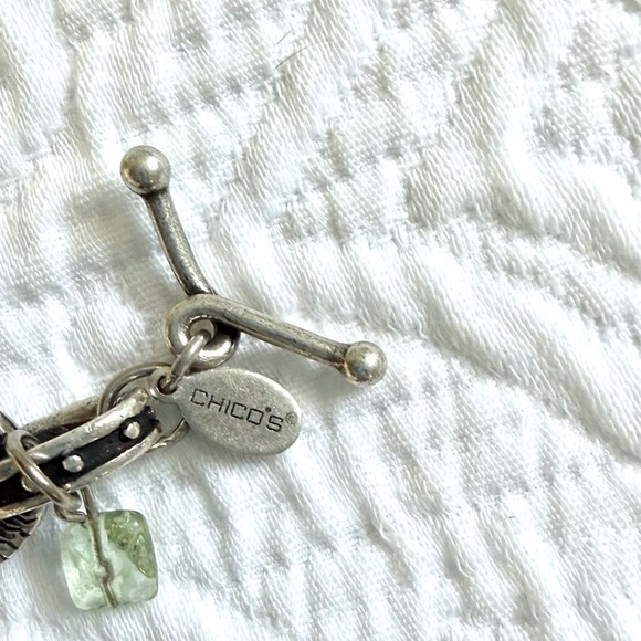 Chico’s Antiqued Silver Tone Baubles & Pearls Whimsy Charm Bracelet - Picture 9 of 9